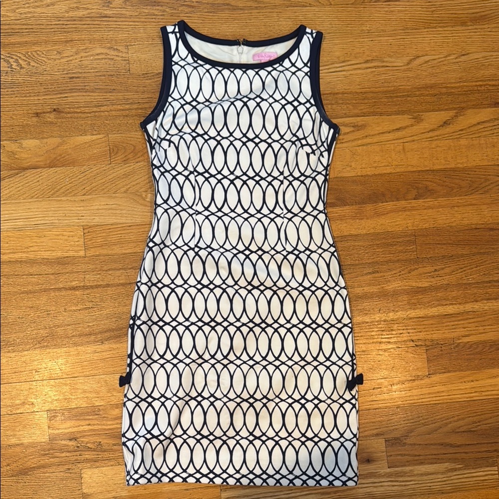 Lily Pulitzer Elegant Navy and White Patterned Dress Women’s Size XS